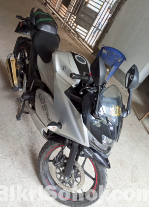 সুজুকি Suzuki Gixxer SF